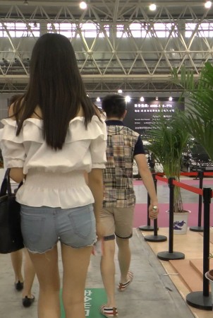 ţ���ȿ���TUN BIG ��Ů-��ʦ����-www.jiepaids.com