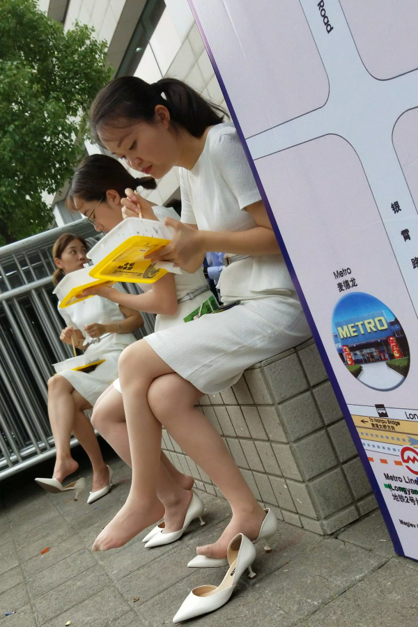 ��ɫ����ȹROUSI-��ʦ����-www.jiepaids.com