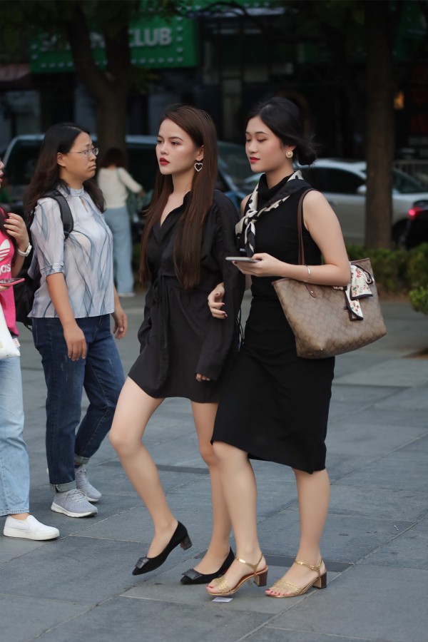 ְҵOLװ-��ʦ����-www.jiepaids.com