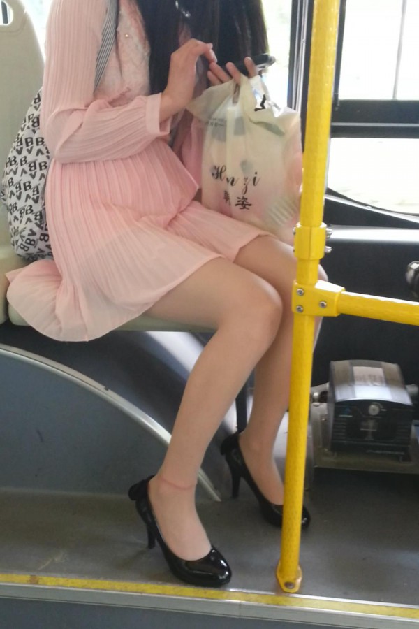 �����ϵ�ROUɫ SI �� ��ɫСƤЬ(22�룬39.29MB,1080P,���� GT-I9308��-��ʦ����-www.jiepaids.com