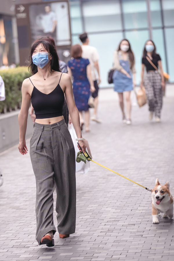 1211ǣС����Ů��-��ʦ����-www.jiepaids.com