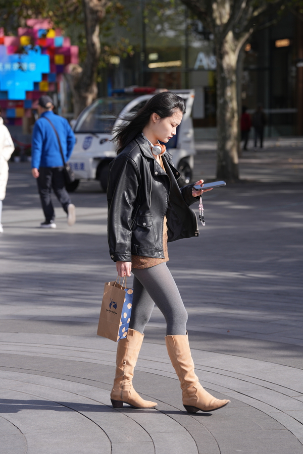 ��˿������2024.12.10���˿-��ʦ����-www.jiepaids.com