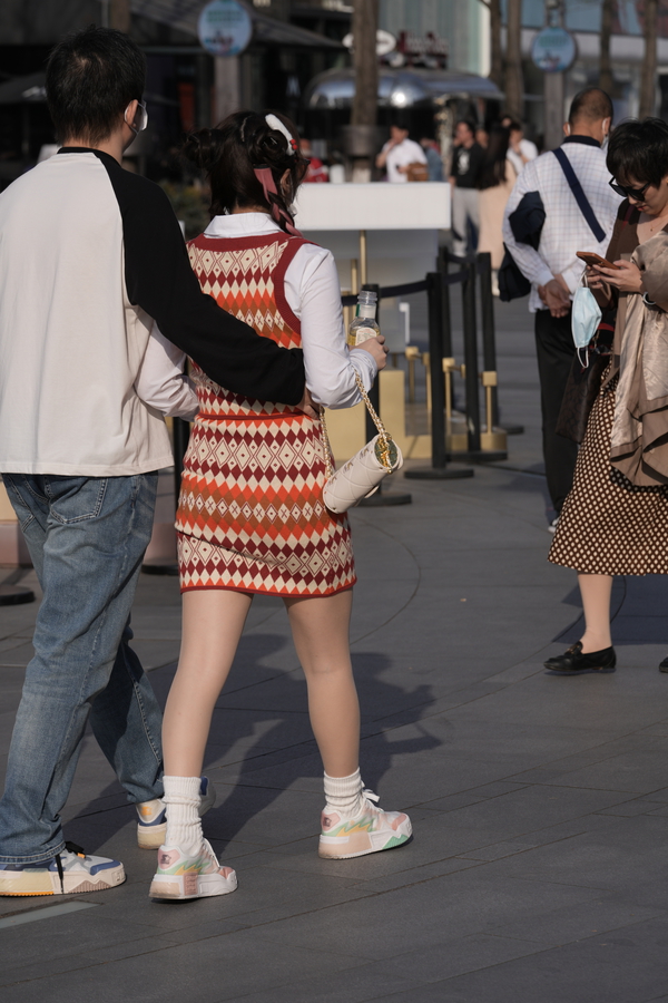 ��˿������2025.2.27����ȹ-��ʦ����-www.jiepaids.com