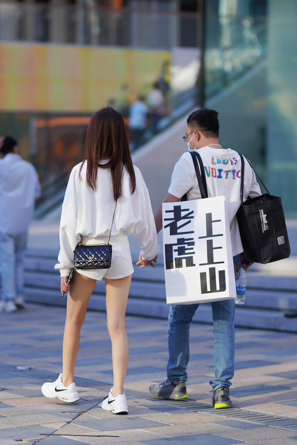 �������Ӱ��20250309��ɫ�̿�