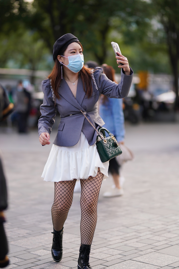 �������Ӱ��20250621����-��ʦ����-www.jiepaids.com