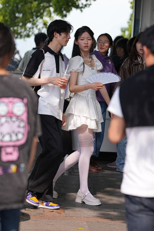 ��˿������2025.8.15ϡ�а�˿