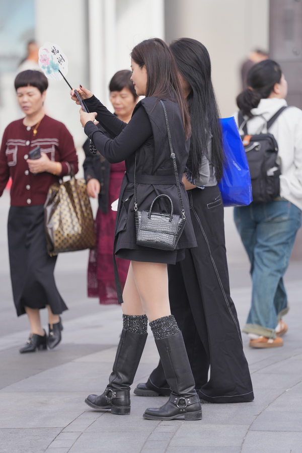 ��˿������2025.10.16��˿ѥ��