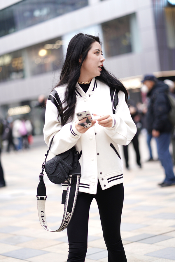 �������Ӱ��20251009�߸���Ů