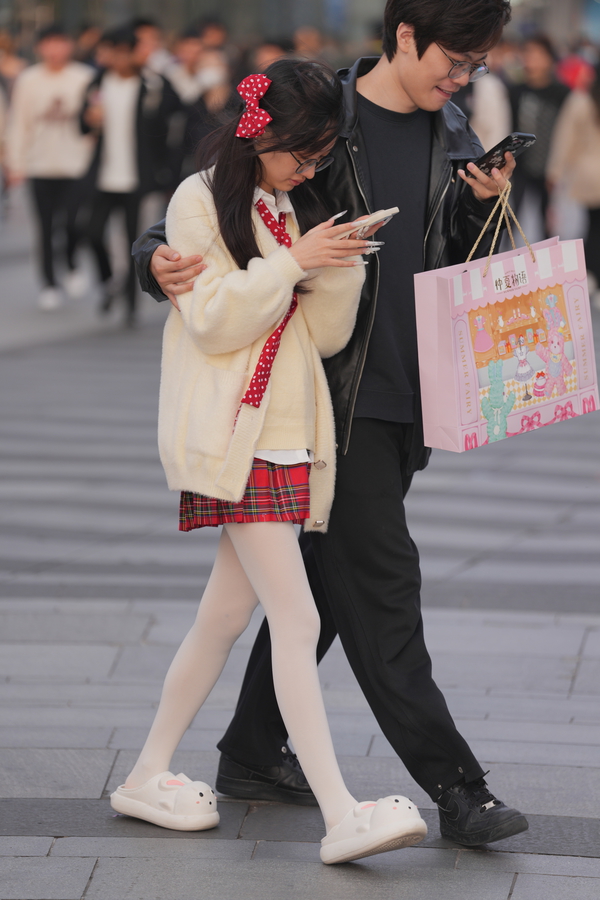 ��˿������2025.10.23���˿