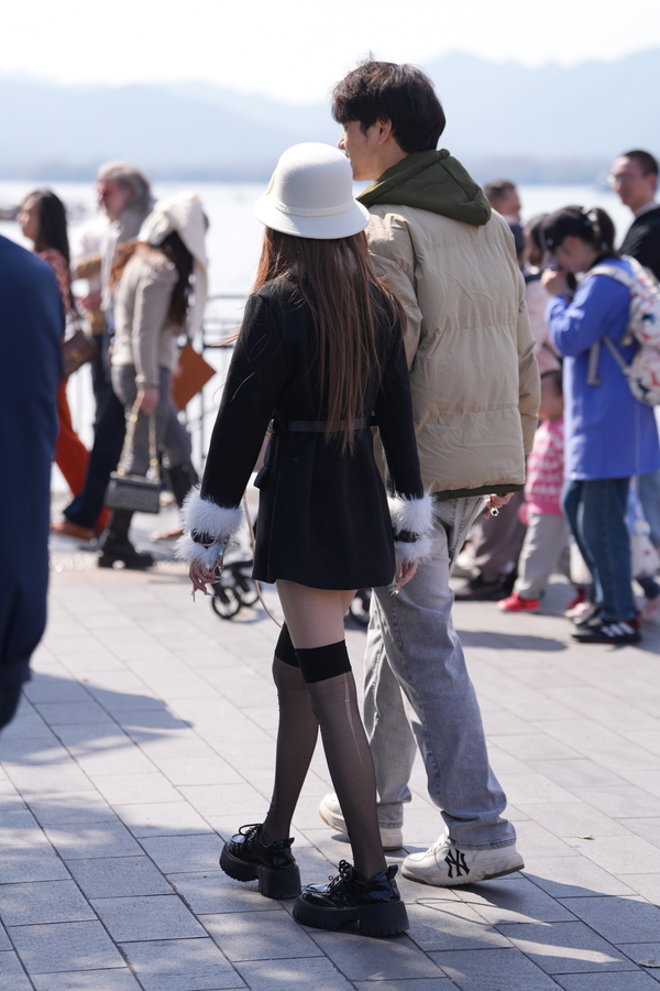 ��˿������2025.12.8��Ͳ�ƺ�˿