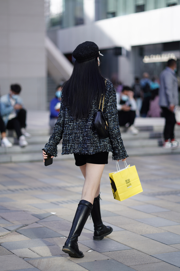 �������Ӱ��20260205��ɫ�̿�