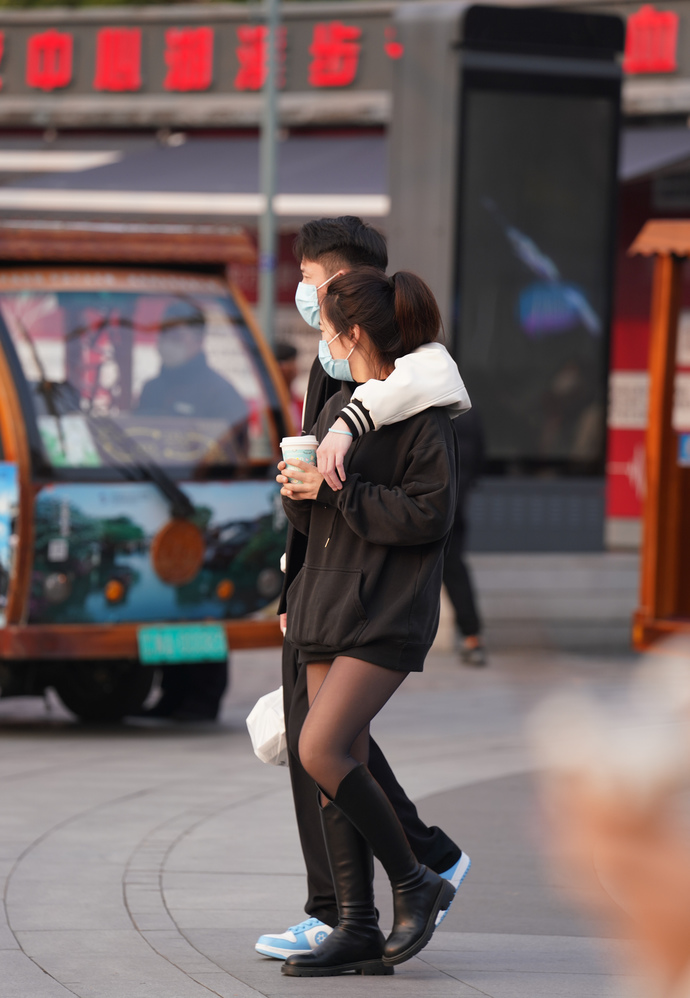 �������硿���궼�Ǻ�˹